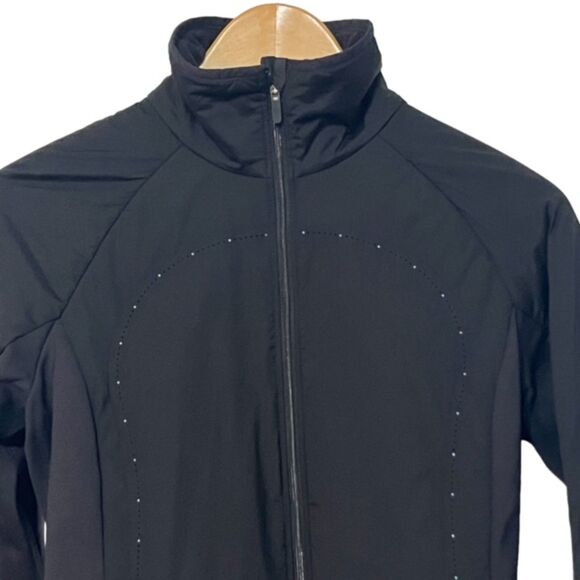 Lululemon Run For Cold Jacket *Black - Picture 4 of 16